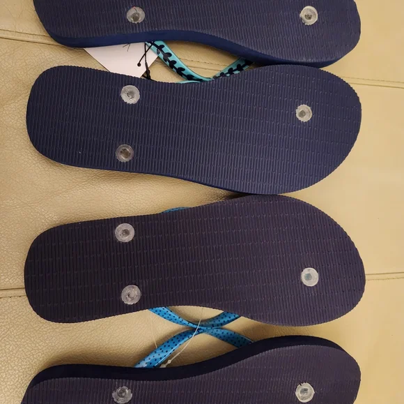 Vera Bradley Flip Flops - 2 pairs BUNDLE, NWT - Picture 5 of 5